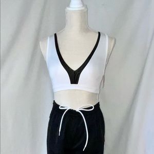 Victoria's Sport Victoria's Secret Pullover Sports Bra small 18142